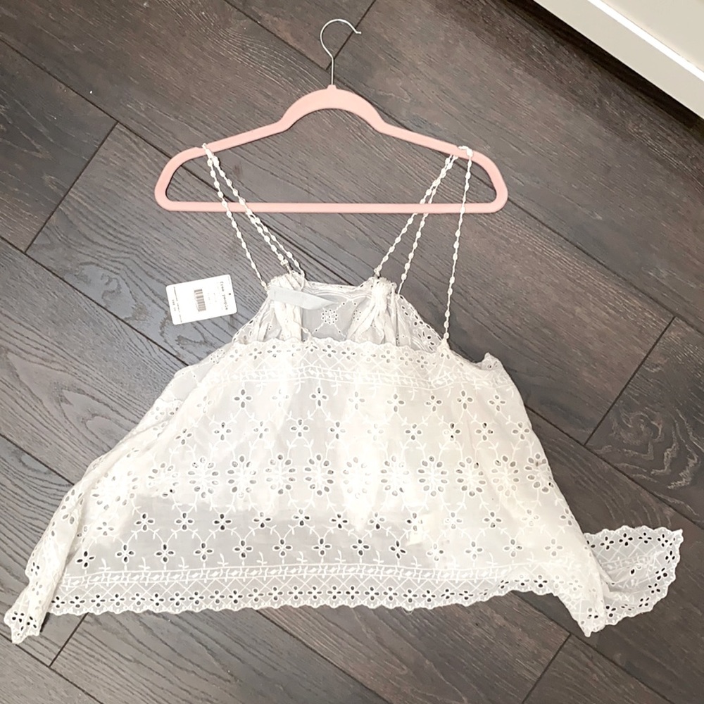 Never worn Free People flow top🚨